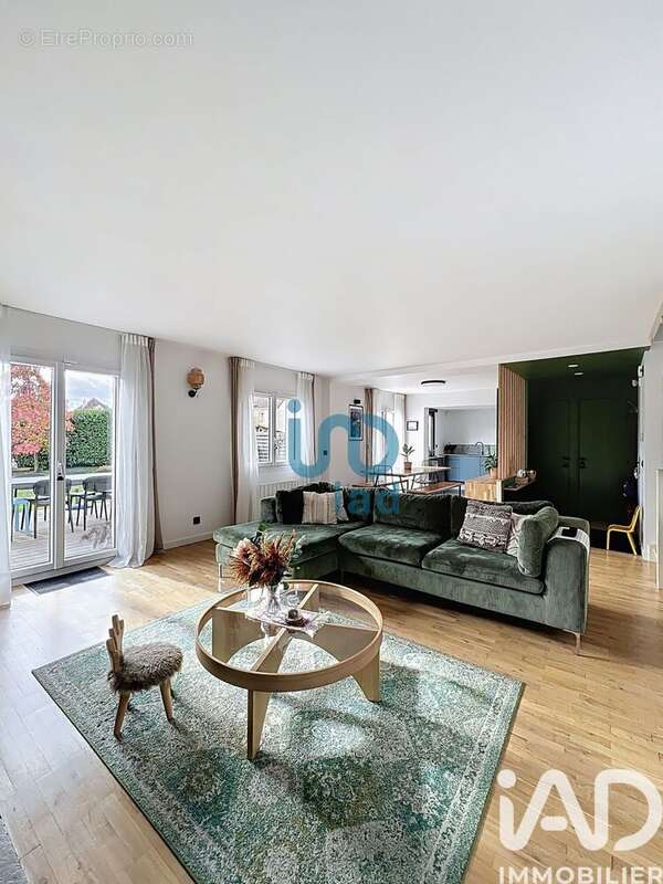 Photo 2 - Maison à MONTEVRAIN