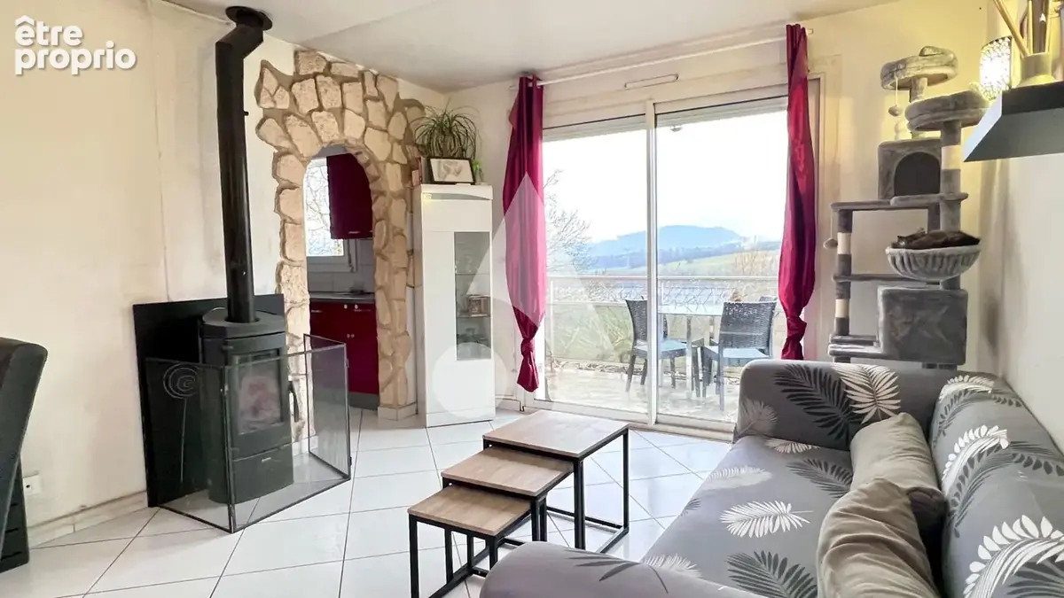 Maison à CHENE-EN-SEMINE