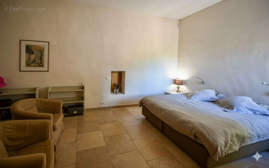 Maison à JOUCAS