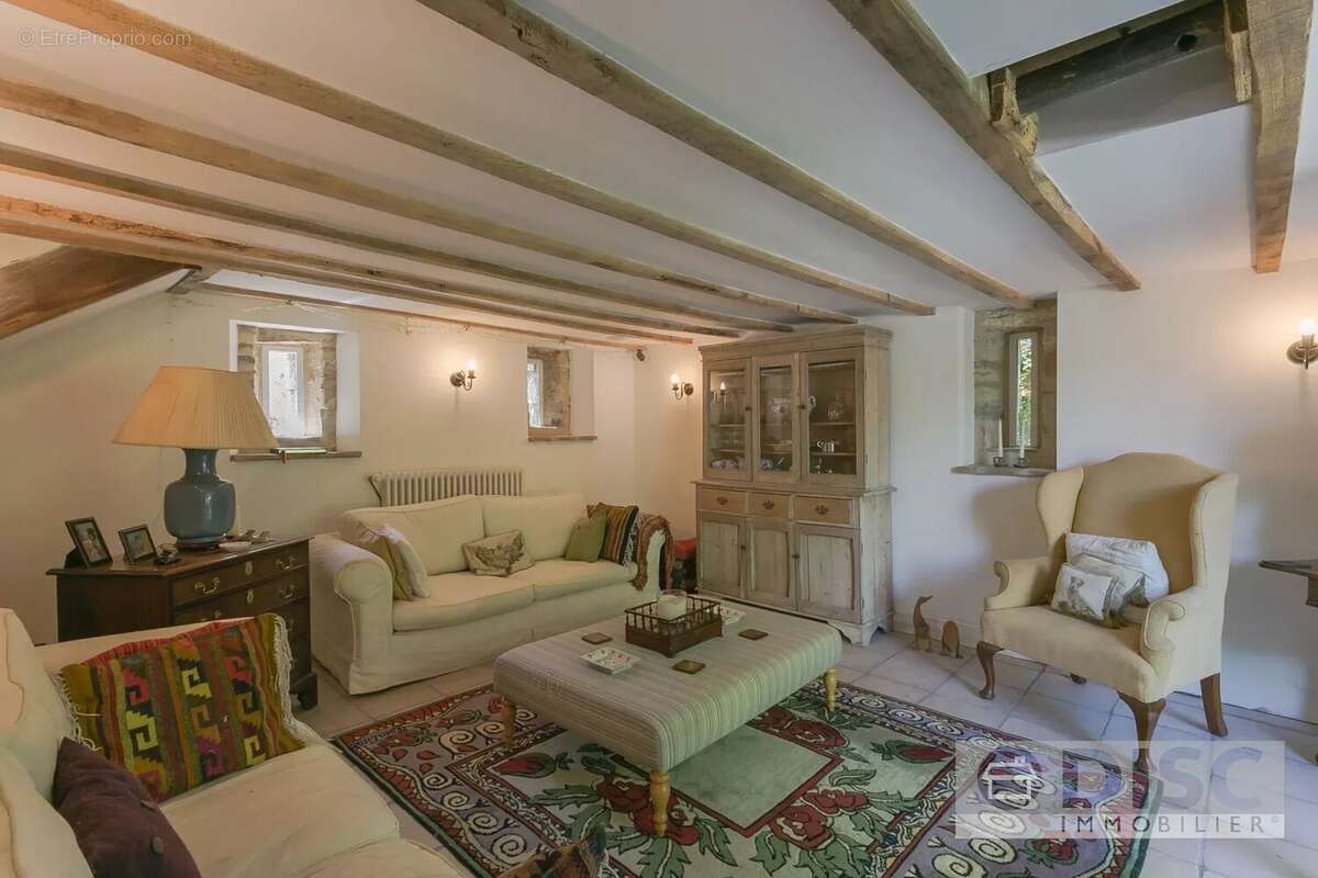 Maison à LES CABANNES