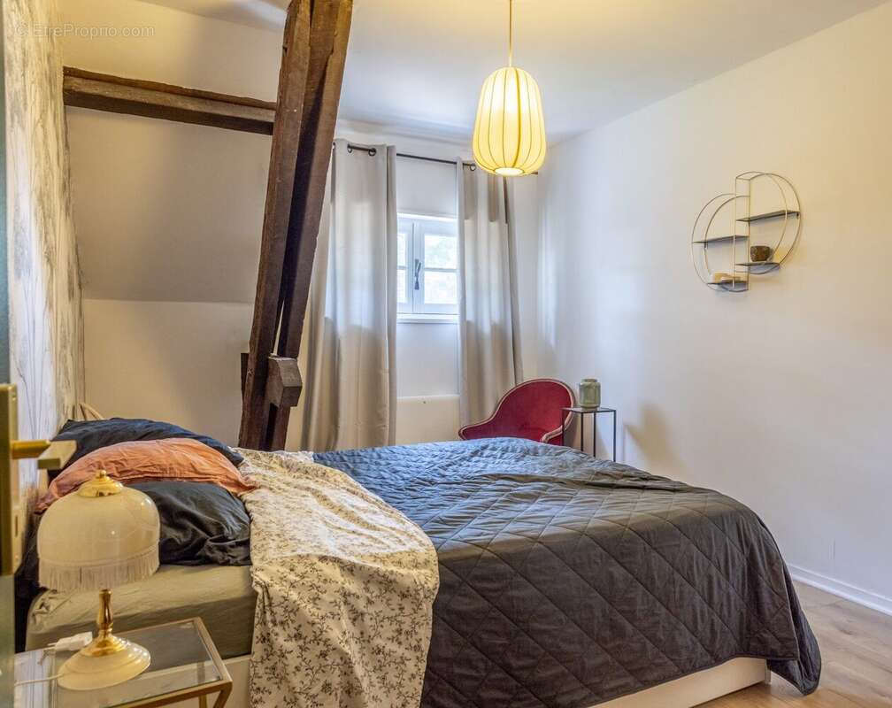 Maison 238 m² à Artigues-Pres-Bordeaux  - photo 7