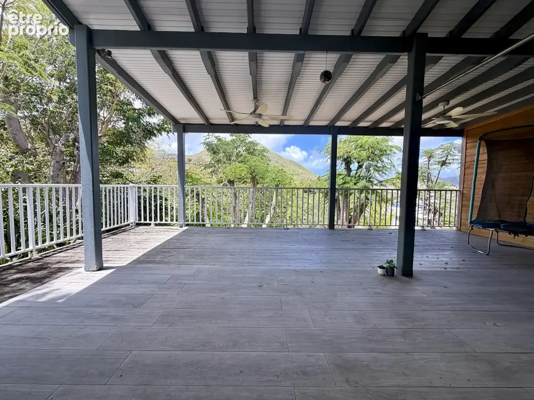 Hauteurs de la Baie Orientale — Maison T4 avec grande terrasse en résidence sécurisée - photo 2