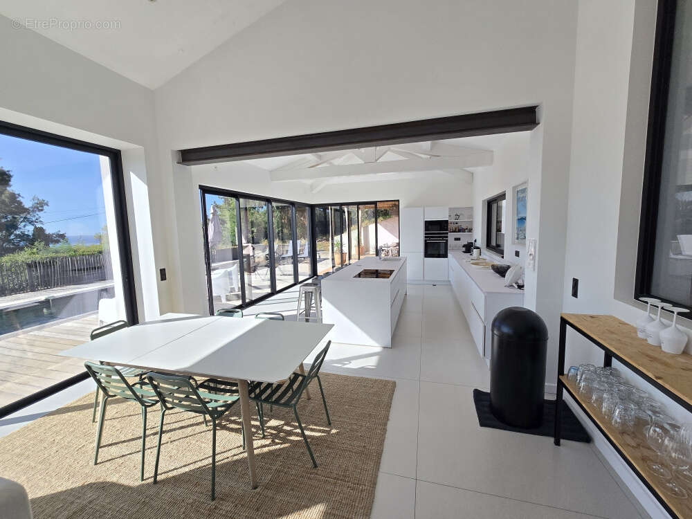 Maison à LA CROIX-VALMER