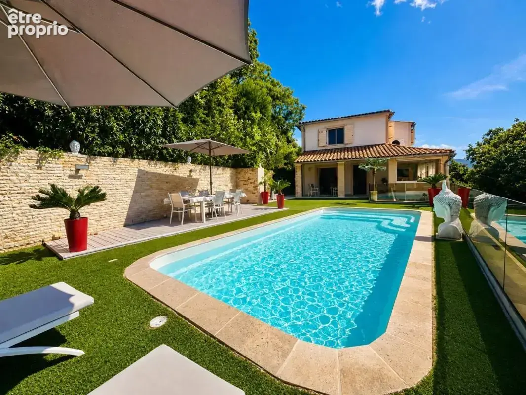 Maison 4 pièces 167 m² à vendre à Tourrette-Levens (06690) - photo 2