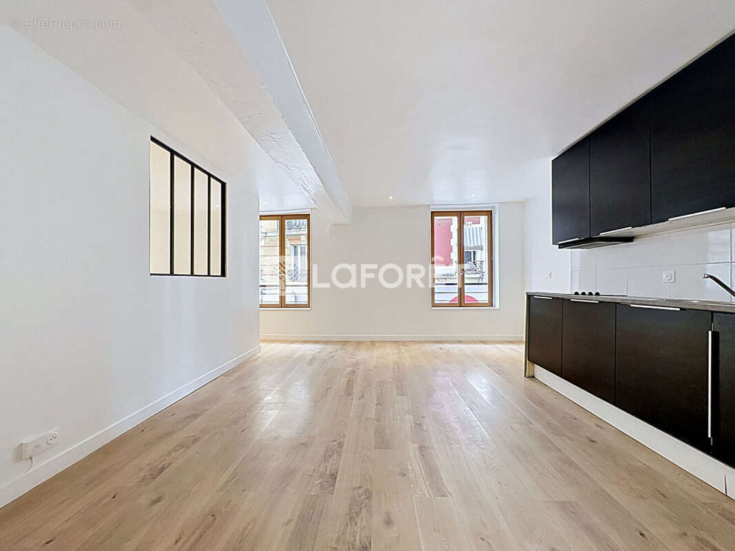Appartement à SURESNES