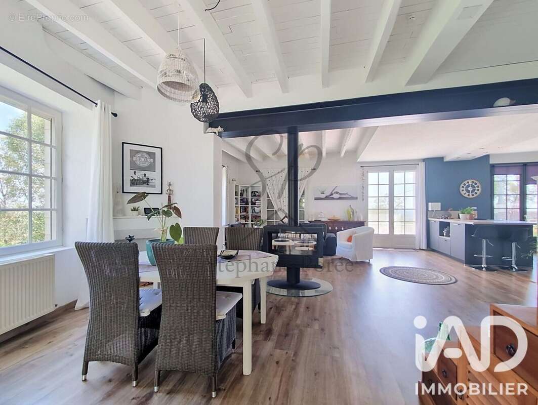 Maison 170 m² à Puylaroque  - photo 5
