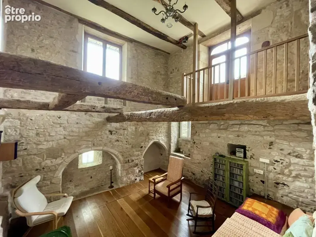 Maison Médiévale avec Tour, Caves et Puits - 4 chambres, cou - photo 5
