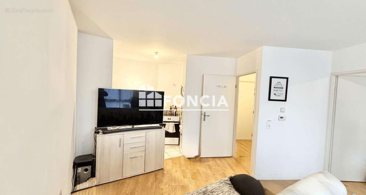 Appartement à VILLEPREUX
