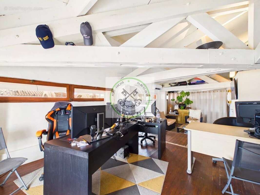 Commerce à SAINT-RAPHAEL