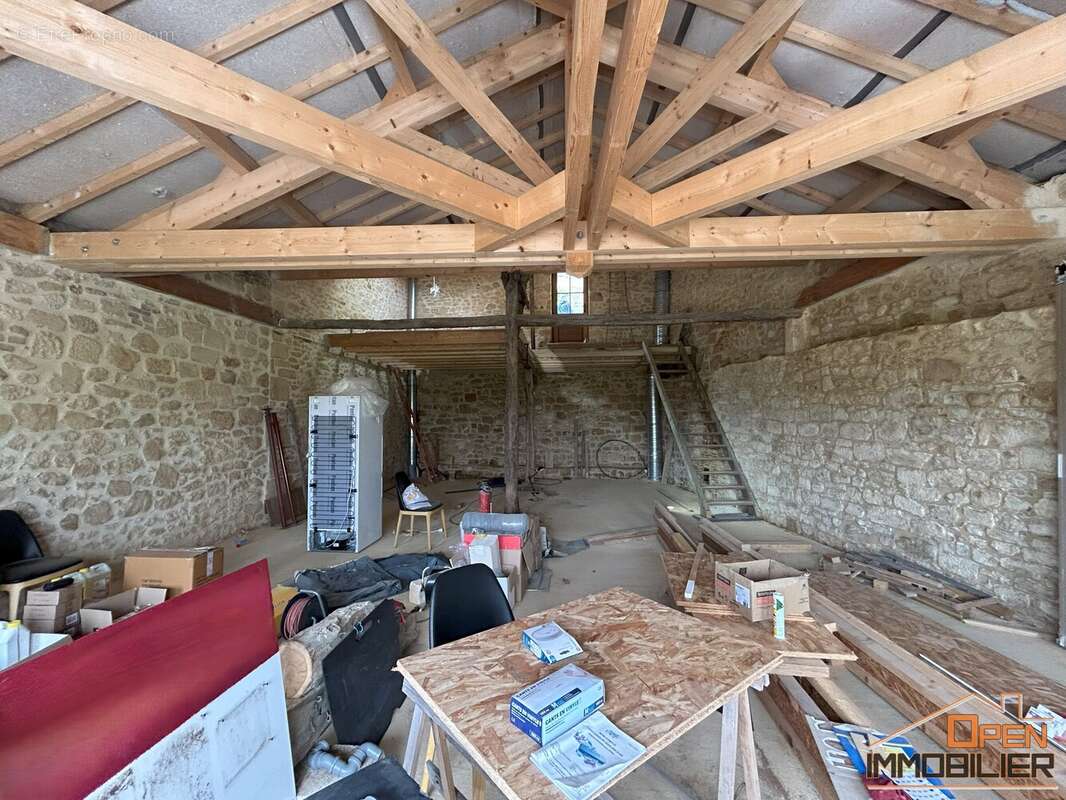 Appartement à GOURDON