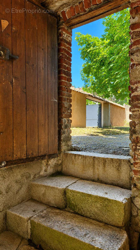 Maintenon  Maison  170 m², sous-sol, terrain 500 m² - photo 14