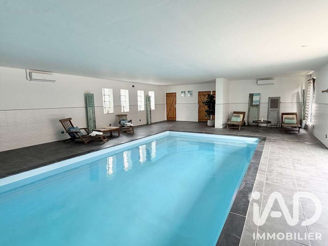 Maison 490 m² à Sailly-Lez-Lannoy  - photo 3
