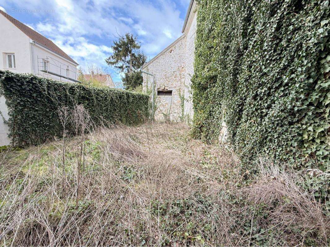 Maison à COURDIMANCHE