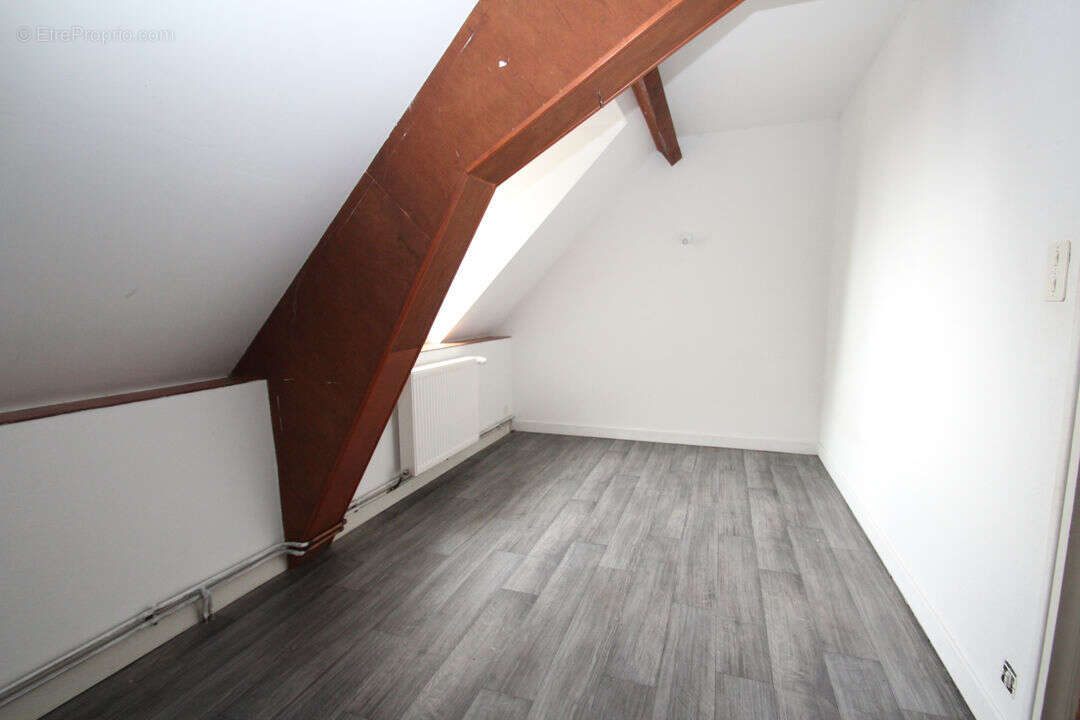 Maison à LUCENAY-LES-AIX