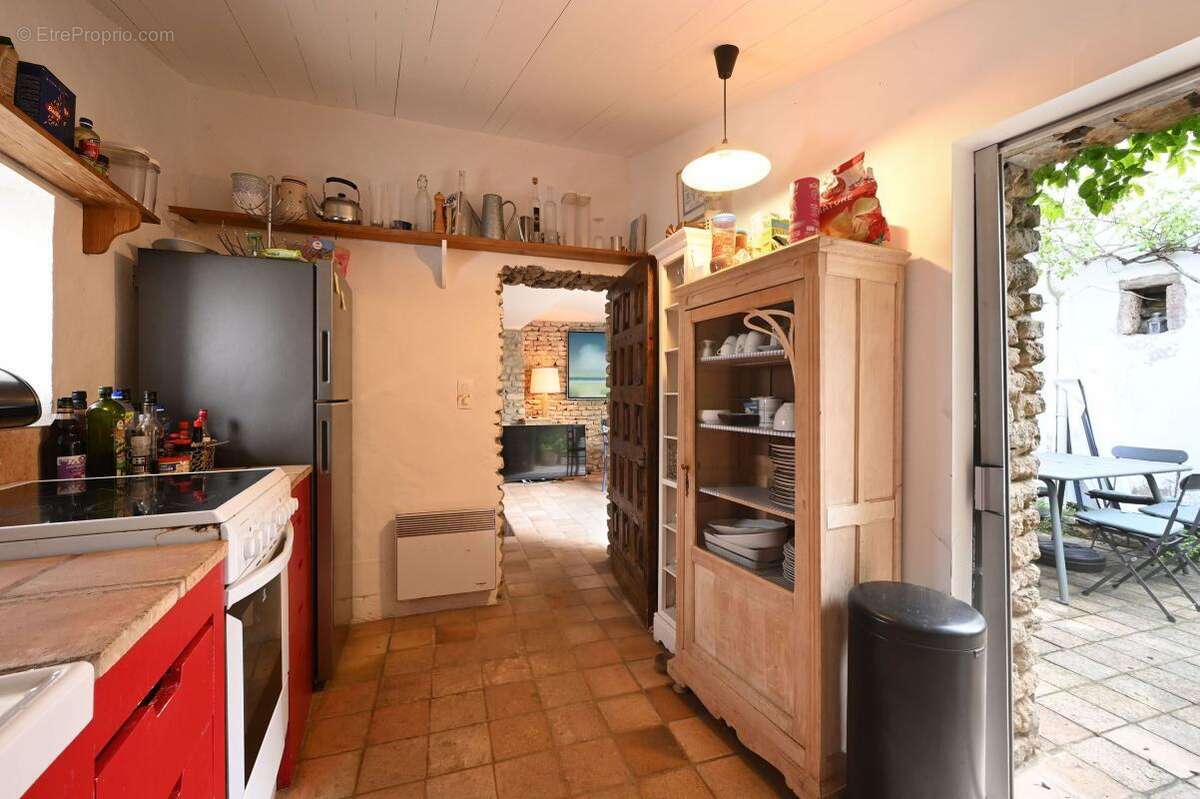 Maison à LES PORTES-EN-RE