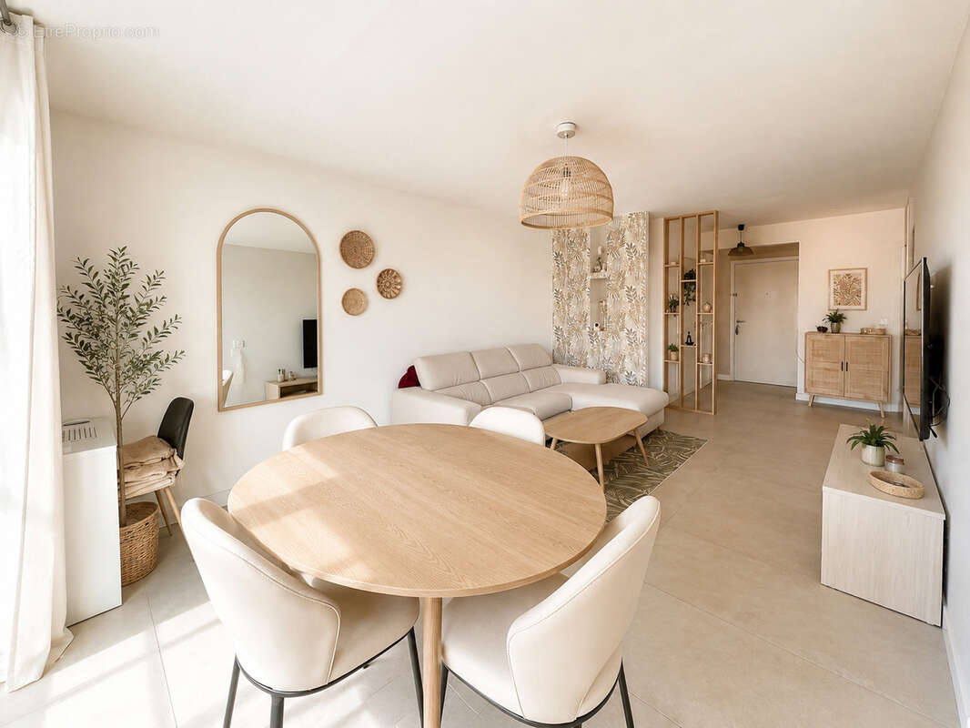 Appartement à PUGET-SUR-ARGENS