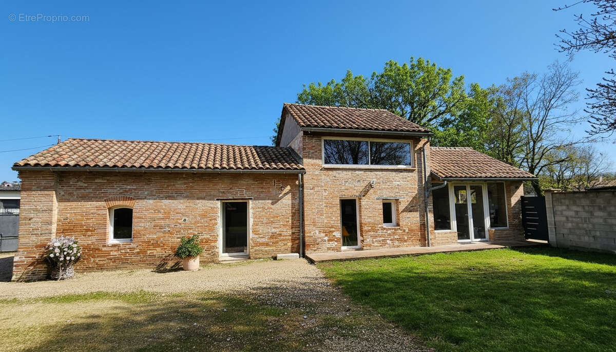 Maison de maître  avec piscine et maison annexe - photo 4