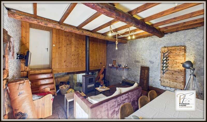 Maison à VILLAR-SAINT-PANCRACE