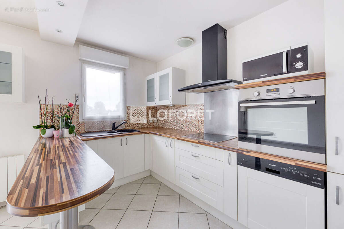 Appartement à PONTAULT-COMBAULT