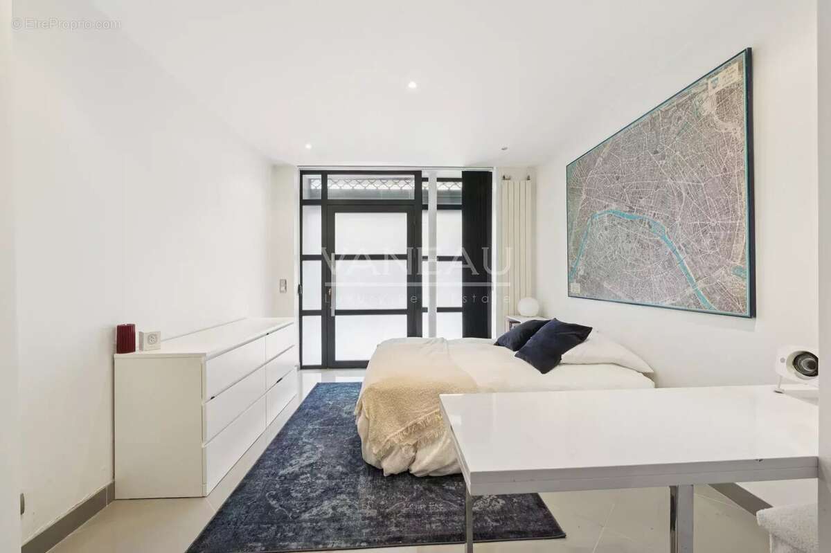 Appartement à PARIS-9E