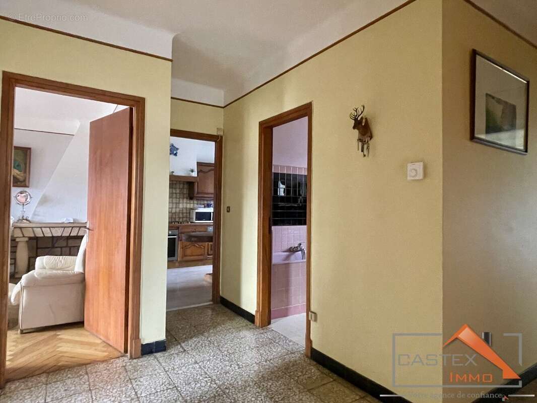 Appartement à MANE