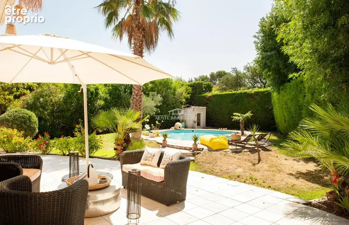 Propriété d'exception de 252m² sur une parcelle de 1650m² - photo 18
