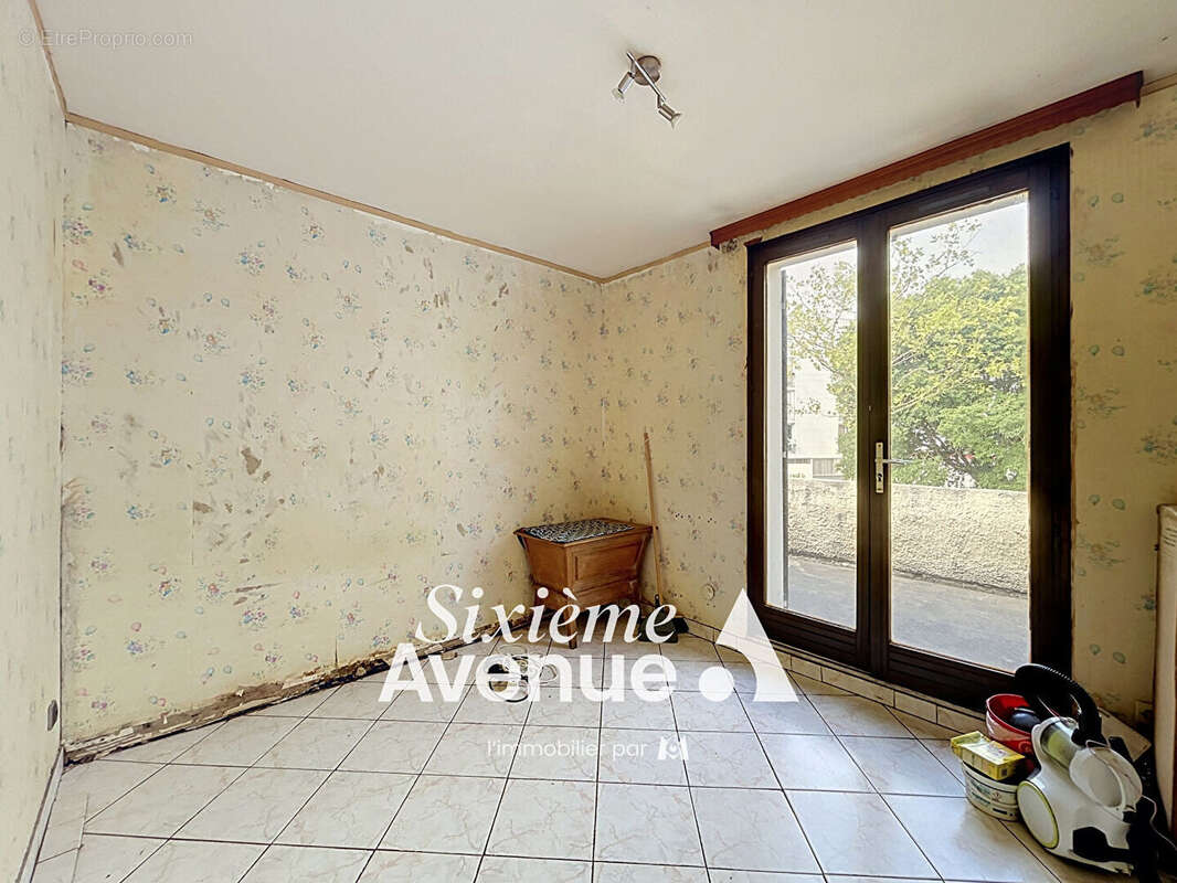 Maison familiale 5 pièces 93.77 m² sur une parcelle de 251 m² - photo 10