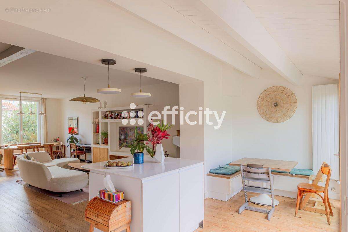 Maison à LA ROCHELLE