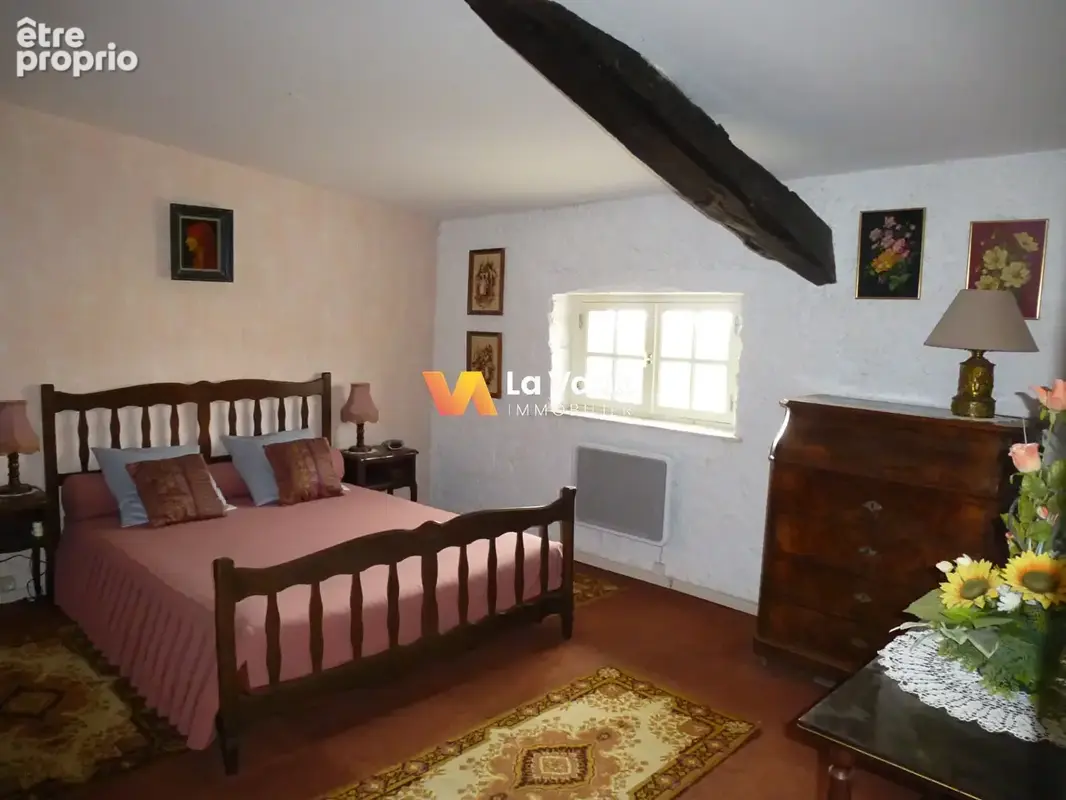 THELOD, secteur XEUILLEY : grande maison de village 180 m² - photo 12