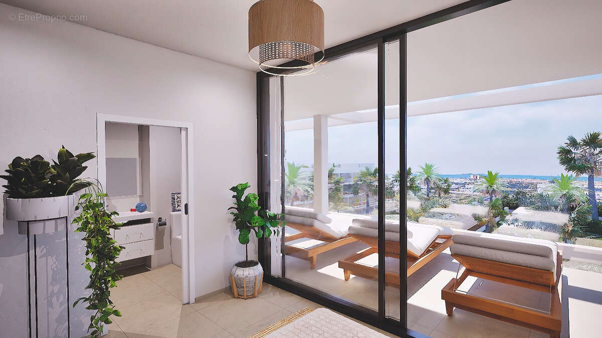Appartement à COMPS