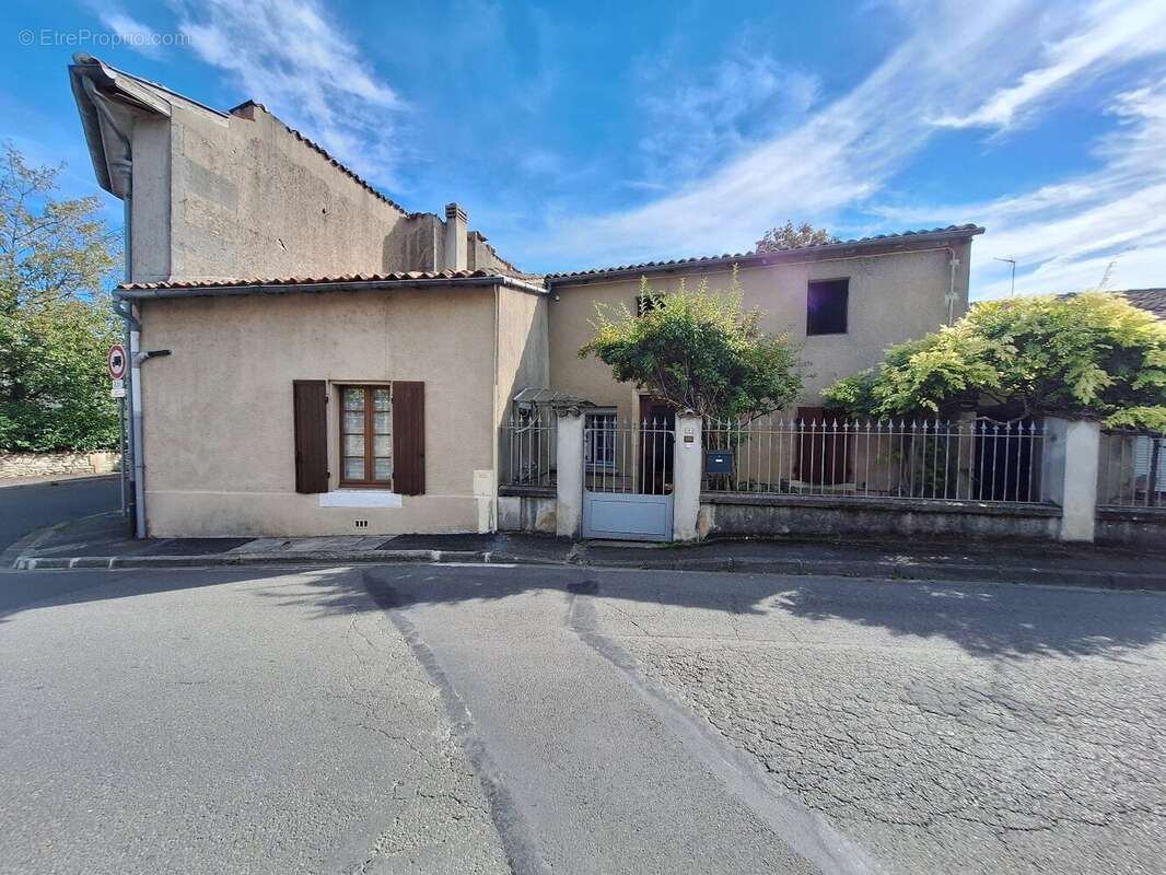 Maison 147 m² à Cognac  - photo 2