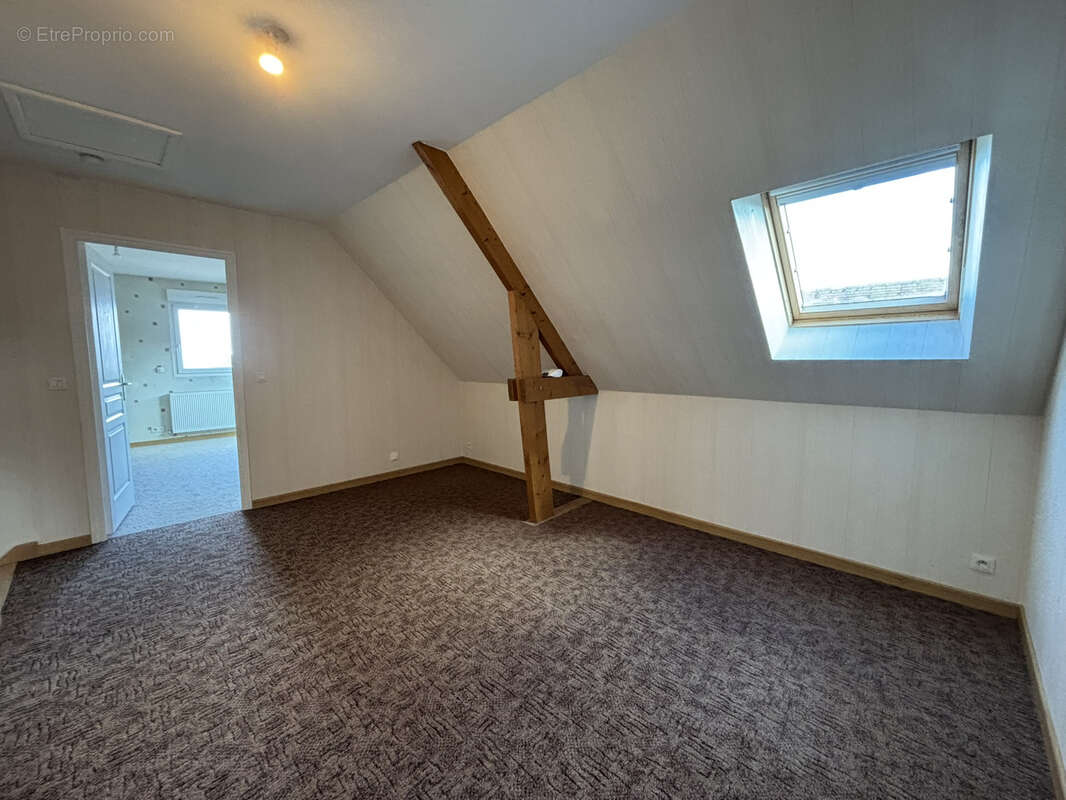 Maison à SAINT-COME-DE-FRESNE