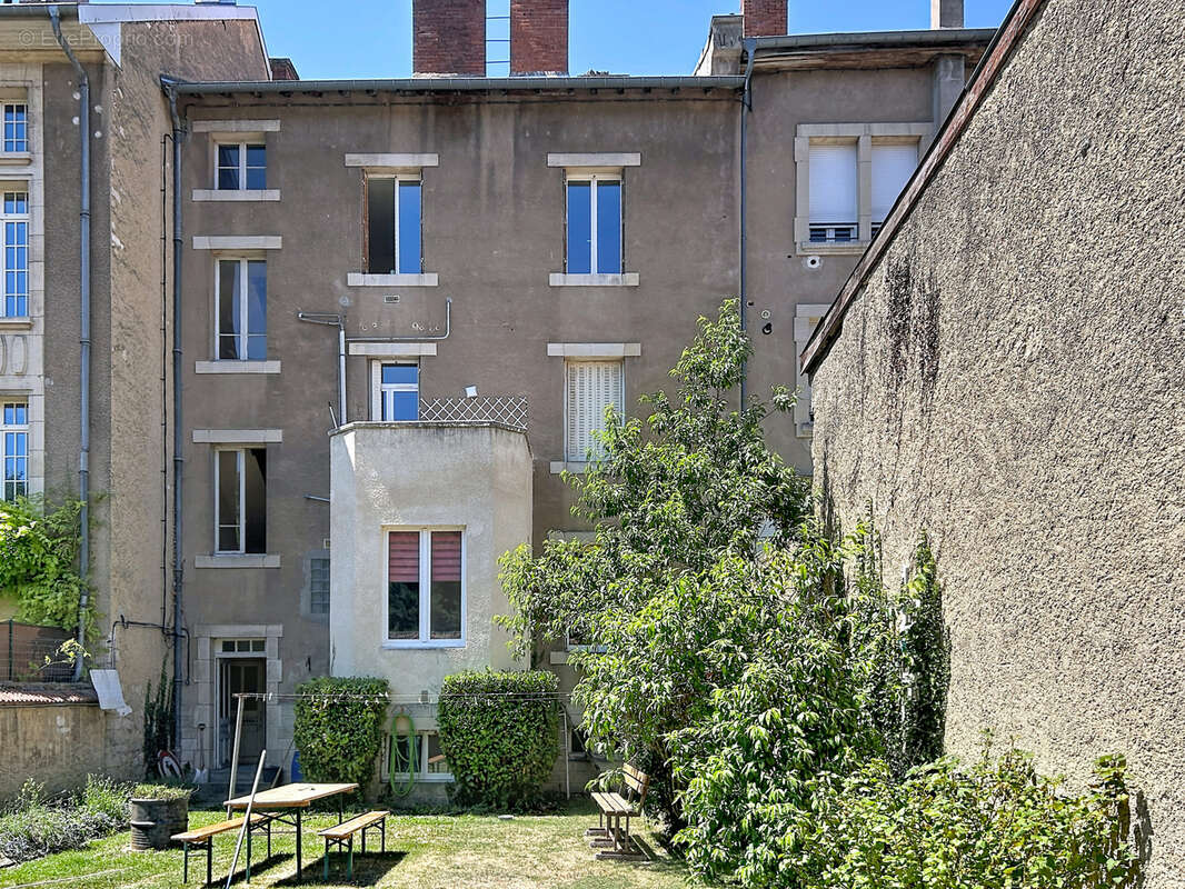 Bel immeuble de rapport - photo 12
