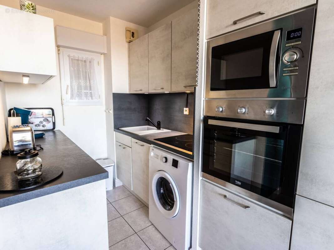 Le cap d'agde - t2 vue mer avec parking,cellier ascenseur, piscine - photo 4