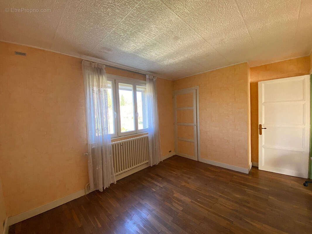 Maison à LONS-LE-SAUNIER