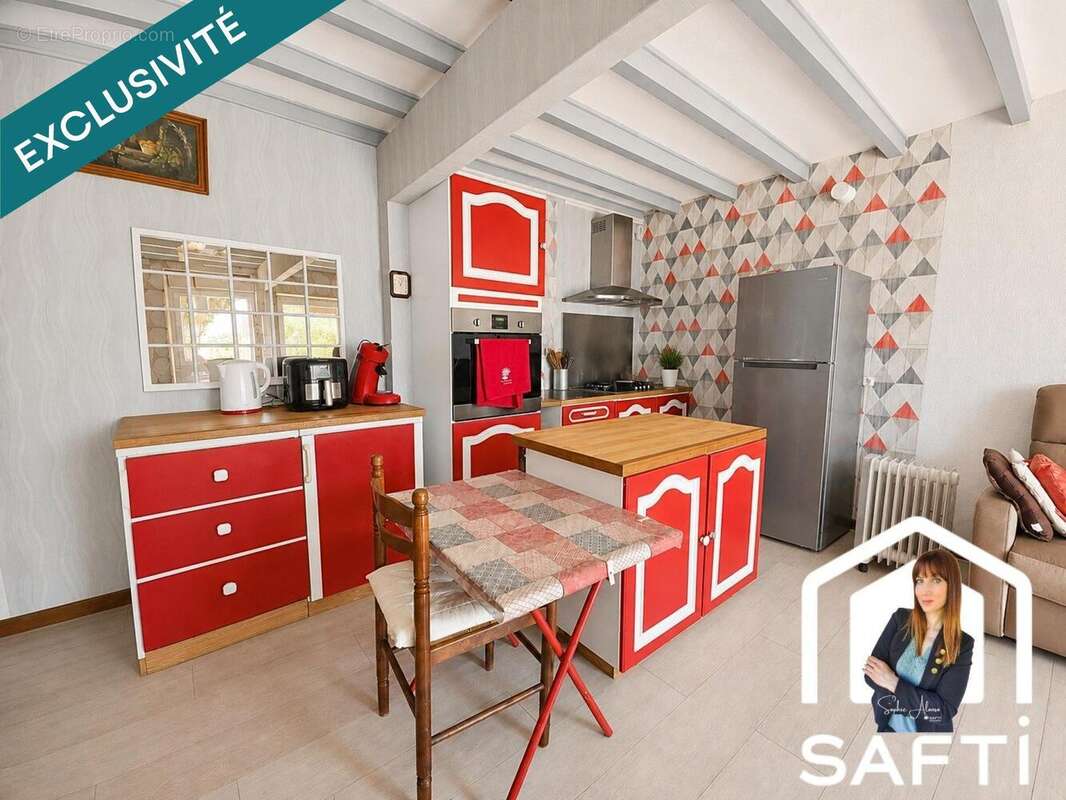 Maison 130 m² à Saint-Hilaire-Du-Rosier  - photo 3