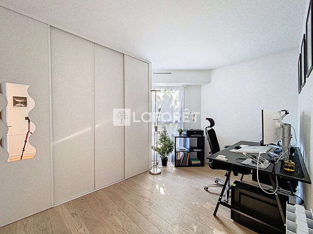 Appartement à VERNEUIL-SUR-SEINE