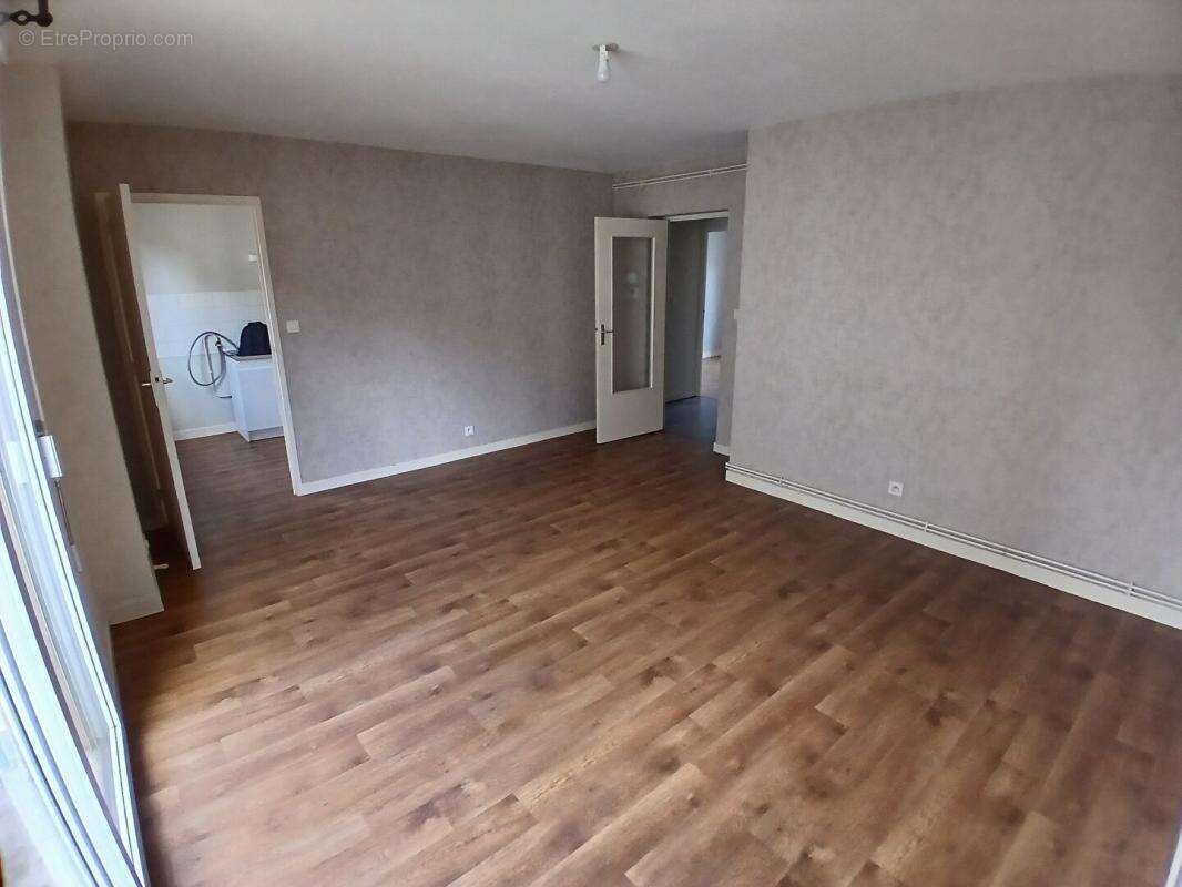 Appartement Mayenne 4 pièces avec balcon - photo 3