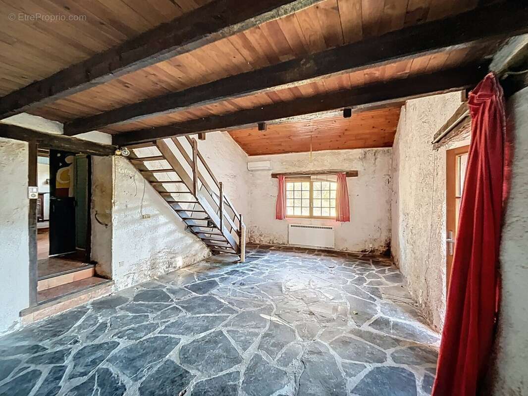 Maison à FERRIERES-POUSSAROU