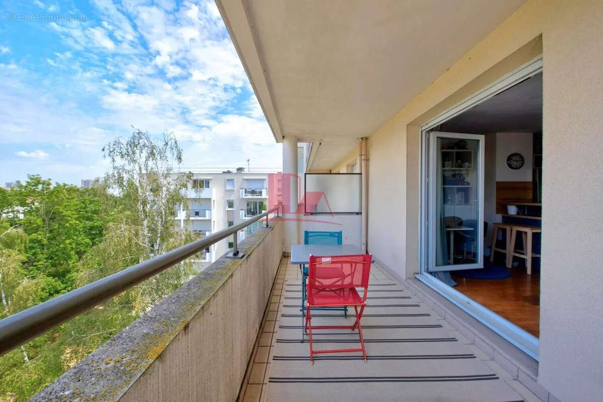 Appartement à ISSY-LES-MOULINEAUX