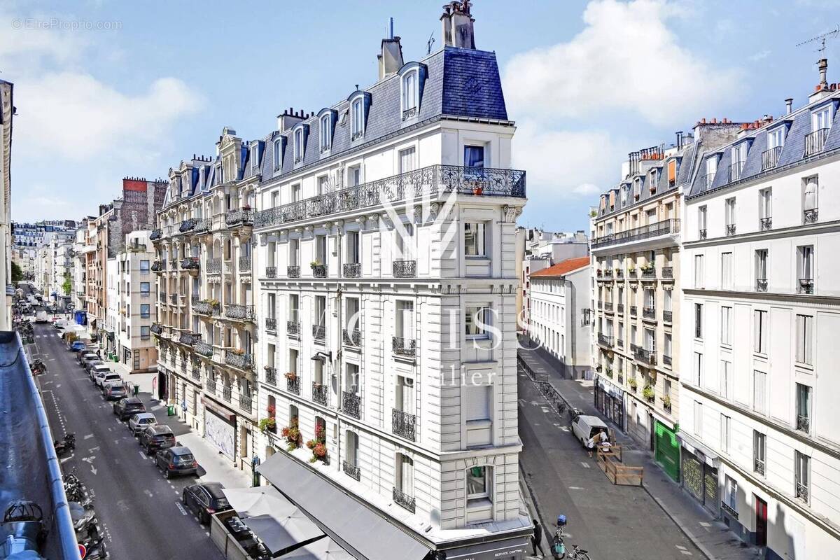 Appartement à PARIS-18E