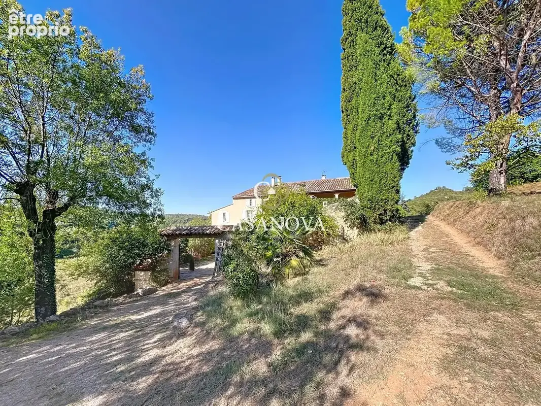 Propriete accueil touristique sur 8 hectares - gros potentiel - photo 2