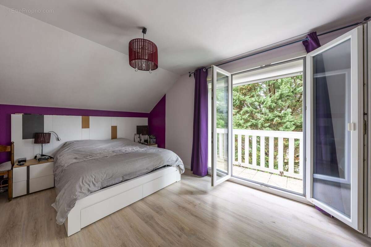 Maison à BOISSISE-LE-ROI