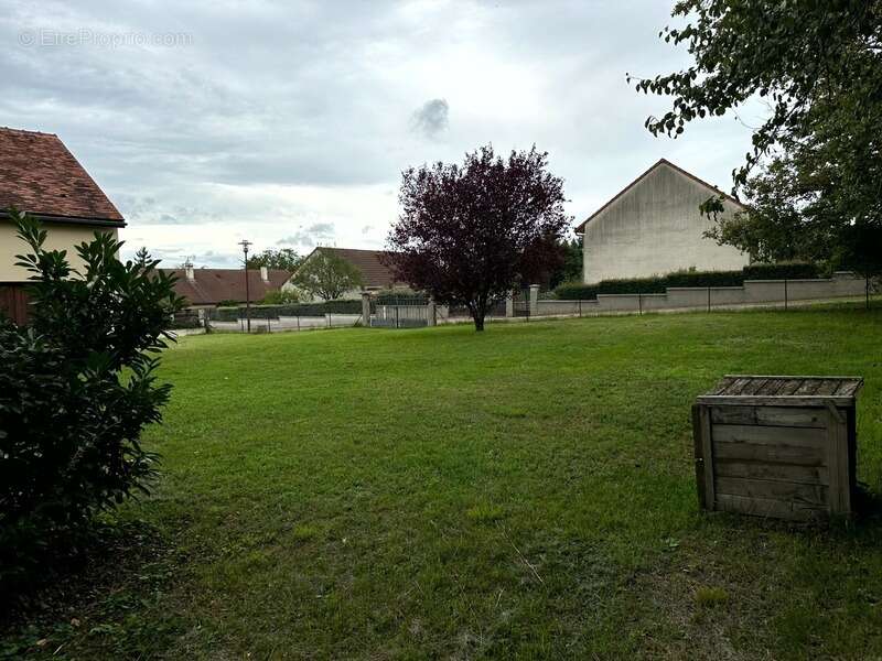 Maison à PRECY-SOUS-THIL