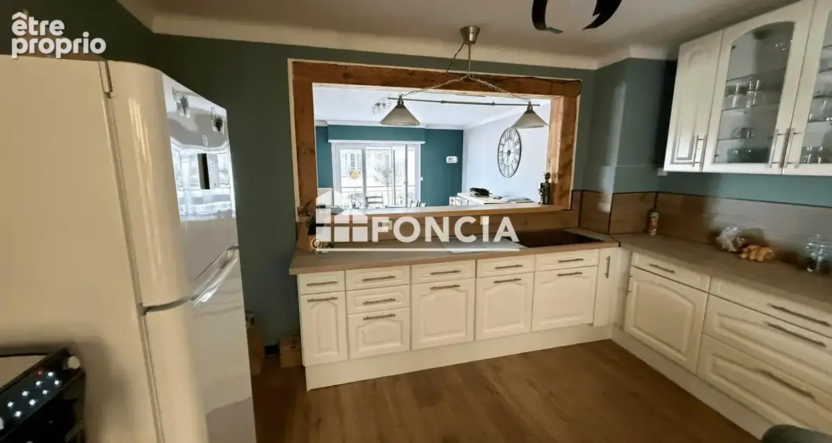 Nouveauté sur LORQUIN ! Maison d'environ 160 m2 sur 3 niveaux - photo 4