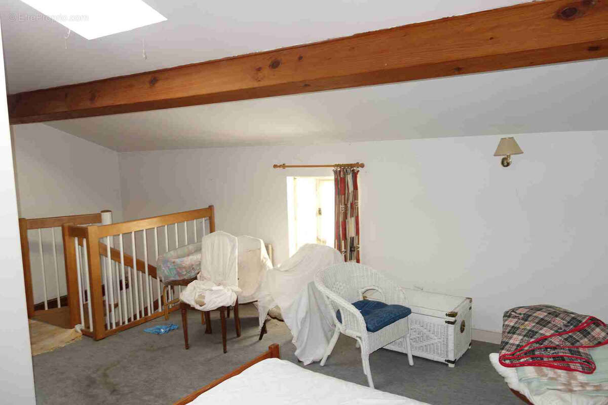 Ensemble immobilier à rénover au coeur de Blaye - photo 8