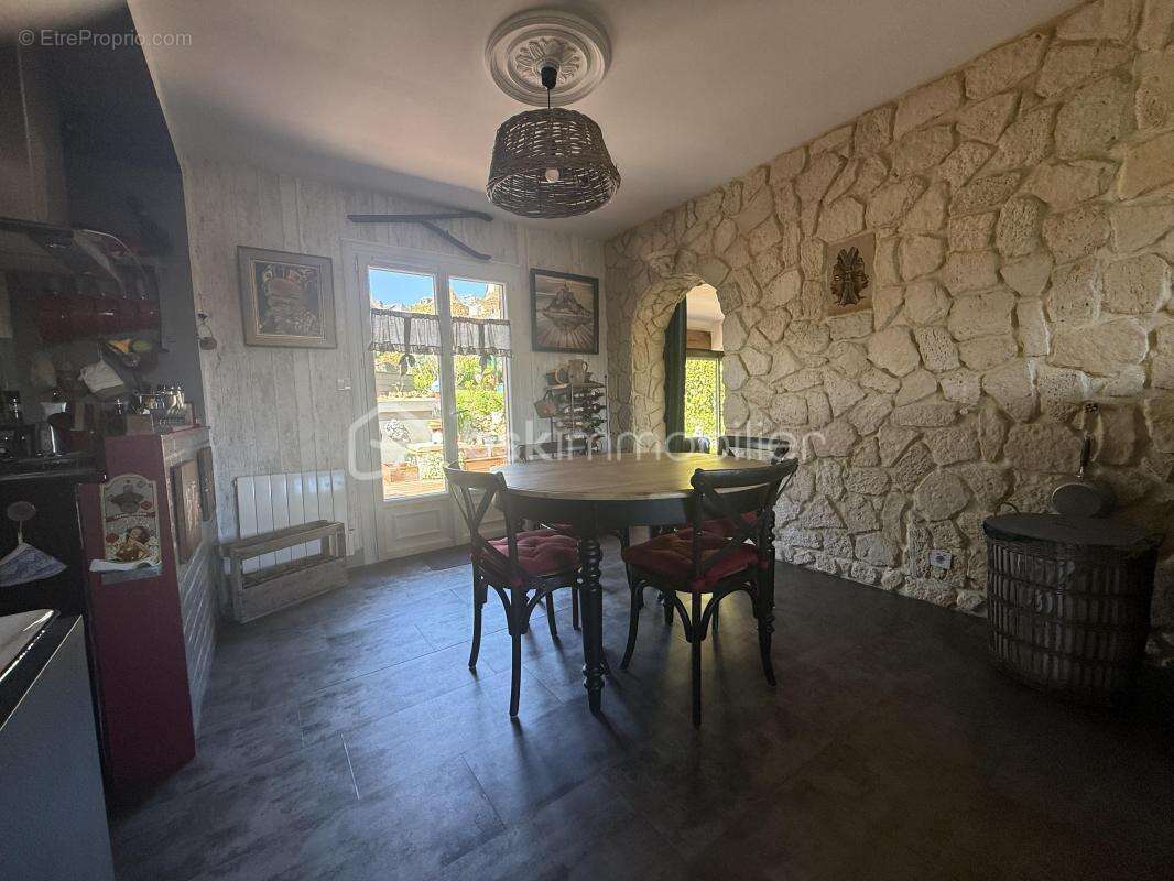 Maison à BEAUMONT-EN-AUGE