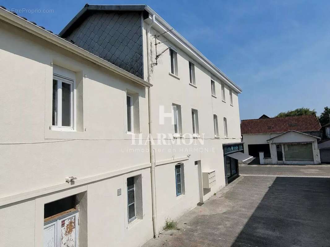 HARMON À VENDRE – Grand appartement a rénover - photo 10