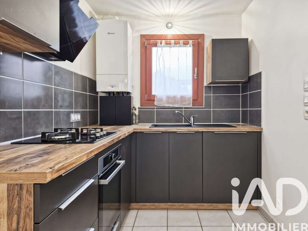 Photo 2 - Appartement à SAINT-ALBAN-LEYSSE