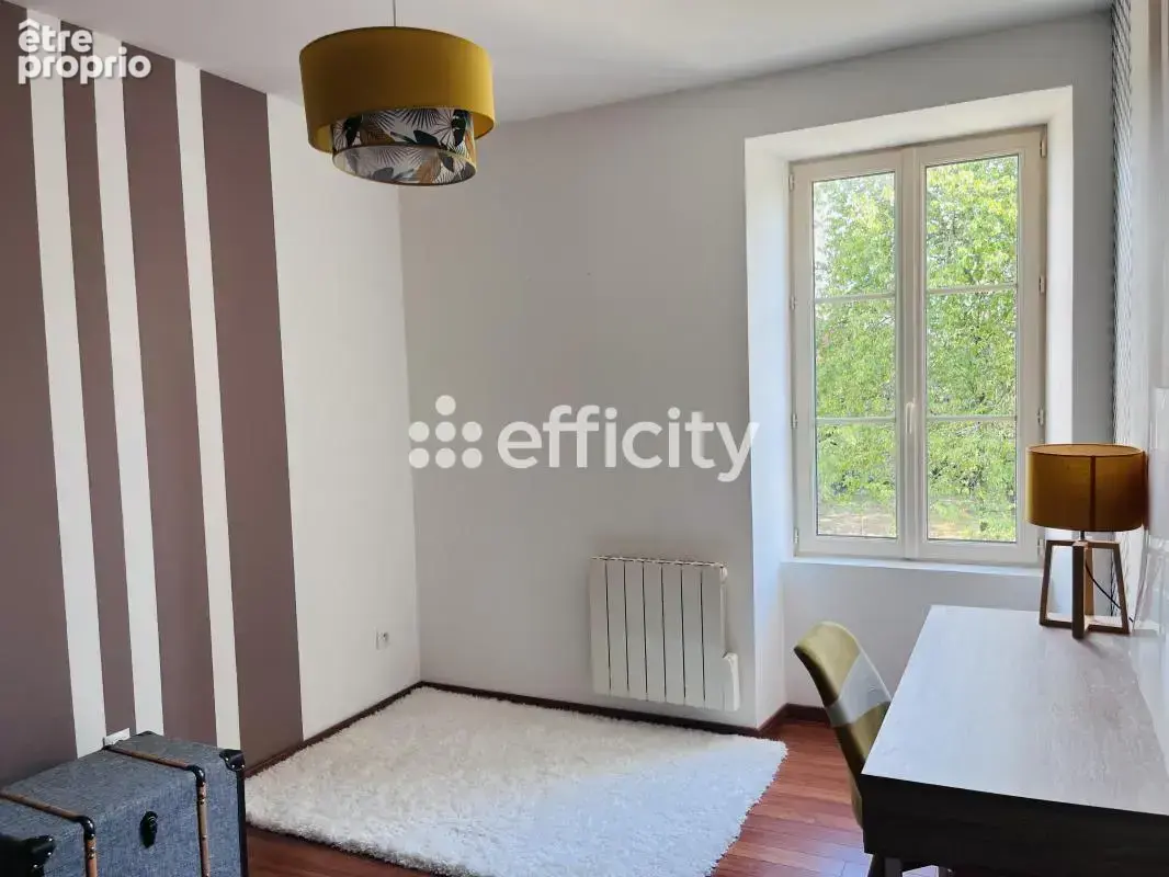 Maison 6 pièces 180 m² à vendre à Saint-Symphorien (79270) - photo 9